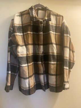 Neutral Tan & Black Plaid Button-Up Shacket